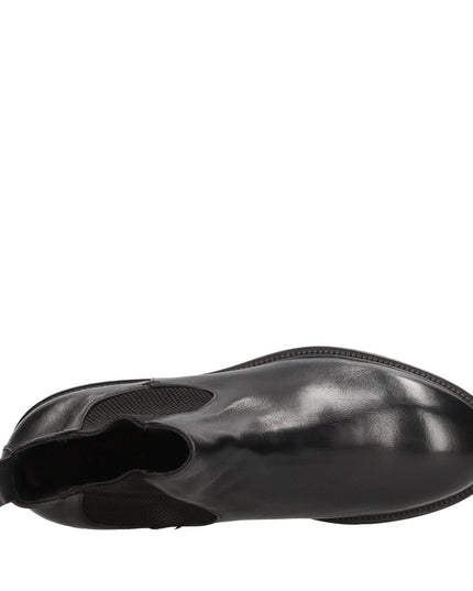 Stivaletto beatles in vitellino nero