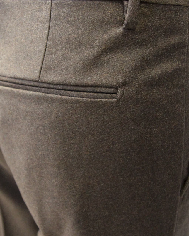 ENTRE AMIS Pantalone in flanella tasca america slimfit capri