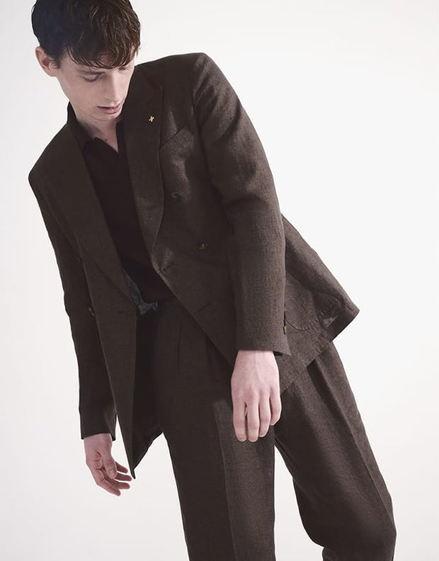 <h2><em>ALESSANDRO GILLES</em></h2><p></p>